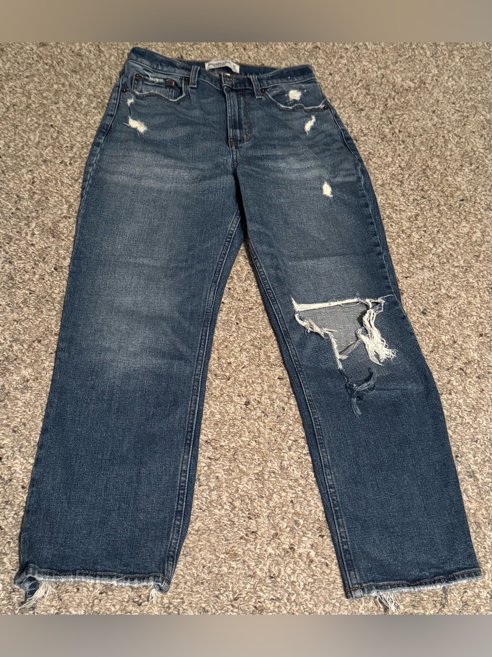 Abercrombie & Fitch Ankle Straight Ultra High Rise Distressed Curve Love Jeans